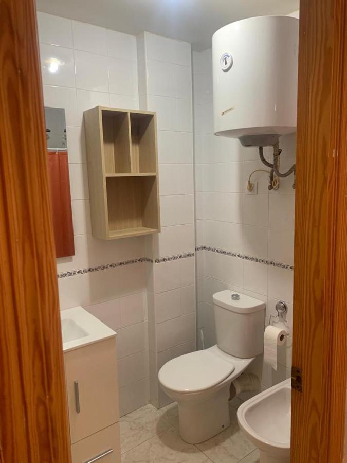 Alquilo Hermoso Apartamento En La Paradisiaca Oropesa Del Mar, 2Habitaciones, 1 Bano, Cocina, Salon, Aire Acondicionado Y Balcon A 400 Metros De La Playa Morro De Gos, Muy Cerca De Supermercados, Comercios Y Bares Exterior photo